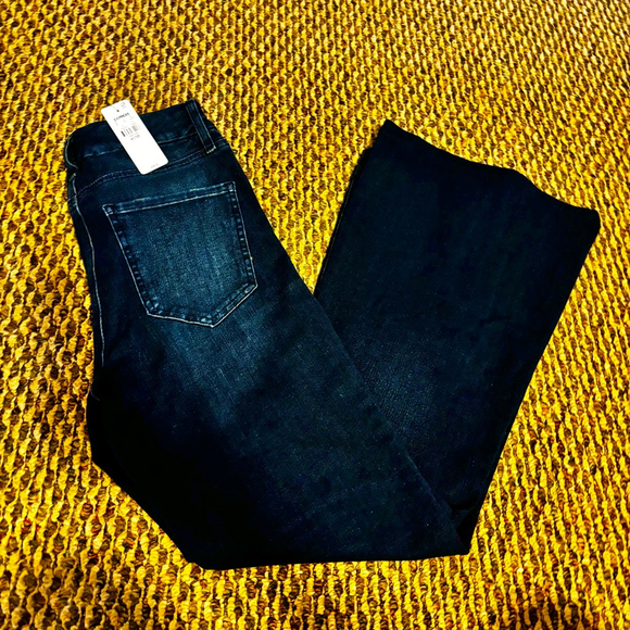 EXPRESS Mid Rise Dark Wash
Blue 70’s Flare Jeans Flex Medium Short 6/8/10 NWT - Picture 11 of 16